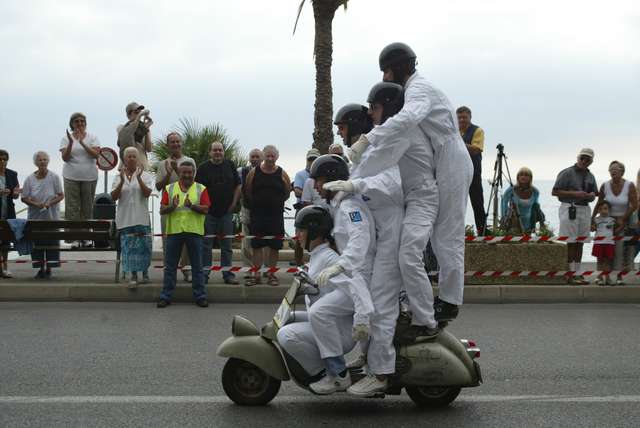 spectacle vespas090.JPG